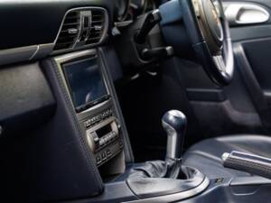 Bild 28/50 von Porsche 911 Carrera (2004)