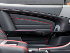 Bild 49/66 von Aston Martin DB 9 GT Volante (2016)