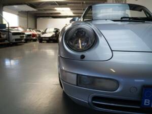 Image 29/50 of Porsche 911 Carrera (1994)