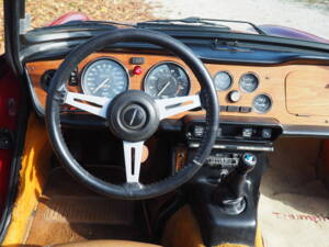 Immagine 6/9 di Triumph TR 6 (1976)