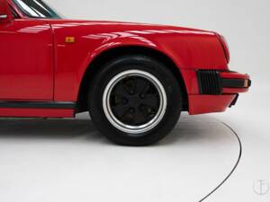 Immagine 10/15 di Porsche 911 Carrera 3.2 (1986)