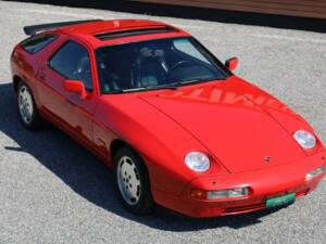Afbeelding 14/35 van Porsche 928 S4 (1989)