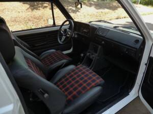 Image 24/35 of Volkswagen Golf Mk I GTI 1.6 (1980)
