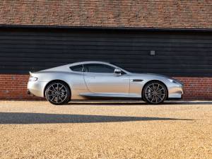 Image 3/50 de Aston Martin DB 9 GT &quot;Bond Edition&quot; (2015)