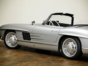 Image 23/30 de Mercedes-Benz 300 SL Roadster (1961)