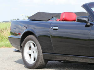 Bild 29/44 von Aston Martin Virage Volante (1993)