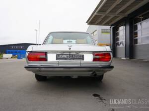 Bild 10/76 von BMW 3,3 L (1975)