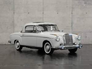 Imagen 4/5 de Mercedes-Benz 220 SE (1960)