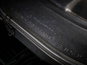 Image 72/89 of Mercedes-Benz 560 SL (1986)