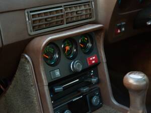 Image 37/50 of Porsche 924 Turbo (1980)