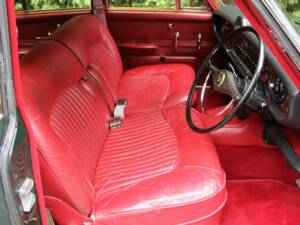 Bild 9/18 von Daimler Sovereign 420 Pullman Limousine (1968)