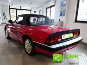 Image 9/10 of Alfa Romeo 2.0 Spider QV (1987)