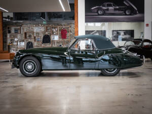 Imagen 11/30 de Jaguar XK 120 DHC (1953)