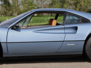 Image 24/50 of Ferrari 308 GTB (1976)