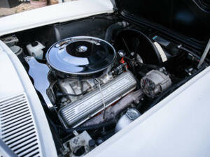 Image 18/50 of Chevrolet Corvette Sting Ray Convertible (1965)