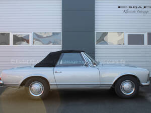 Image 3/15 of Mercedes-Benz 230 SL (1964)