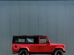 Image 4/38 of Land Rover 110 (1989)