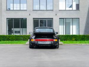 Imagen 12/33 de Porsche 911 Carrera 3.2 (1987)