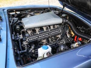 Image 21/30 de Aston Martin V8 Volante (1986)