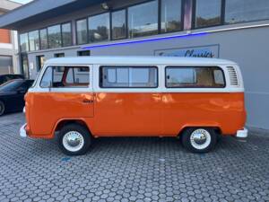 Afbeelding 3/25 van Volkswagen T2b minibus (1974)