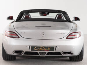 Image 9/48 of Mercedes-Benz SLS AMG Roadster (2012)