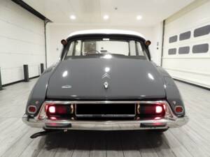 Immagine 13/14 di Citroën ID 19 (1965)