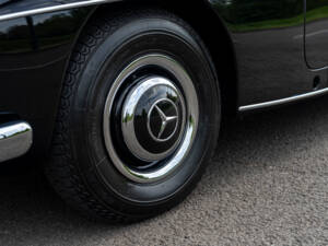 Bild 10/28 von Mercedes-Benz 190 SL (1959)