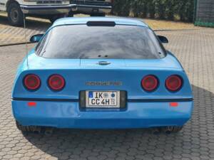 Image 6/20 of Chevrolet Corvette (1987)