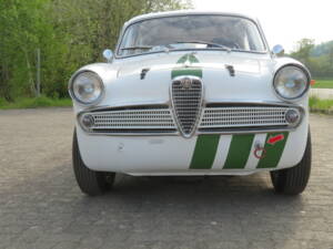 Image 2/42 de Alfa Romeo Giulietta TI (1961)