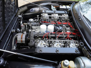 Bild 15/50 von Ferrari 365 GTC&#x2F;4 (1972)