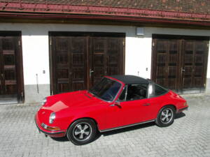 Image 7/38 of Porsche 911 2.2 E (1971)