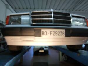 Image 27/36 of Mercedes-Benz 190 D (1993)