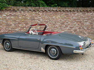 Image 18/50 of Mercedes-Benz 190 SL (1957)