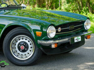 Image 17/52 of Triumph TR 6 (1973)