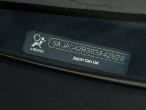 Image 27/38 of Jaguar XKR (2004)