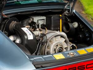 Image 20/47 of Porsche 911 Carrera 3.2 (1984)