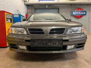 Image 3/17 de Nissan Maxima 2.0 V6 (1998)
