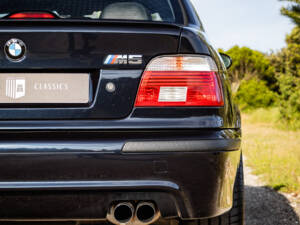 Immagine 38/50 di BMW M5 (1999)