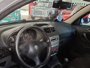 Imagen 8/14 de Alfa Romeo 147 1.6 TS (2009)