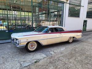 Image 1/44 of Oldsmobile 98 Convertible (1959)