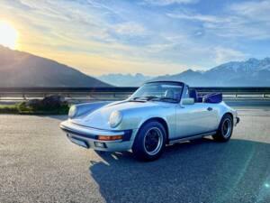 Bild 9/22 von Porsche 911 Carrera 3.2 (1987)