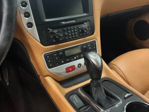 Image 9/17 of Maserati GranTurismo 4.2 (2008)