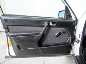 Bild 32/50 von Mercedes-Benz 190 D (1986)