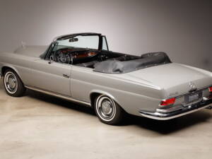 Bild 14/43 von Mercedes-Benz 250 SE (1967)