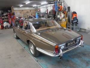 Bild 8/50 von Jaguar XJ 6 2.8 (1972)