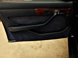 Immagine 55/84 di Mercedes-Benz 560 SEL (1987)