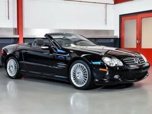 Image 1/7 of Mercedes-Benz SL 500 (2003)