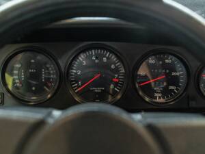 Image 40/47 of Porsche 911 Carrera 2.7 (1975)