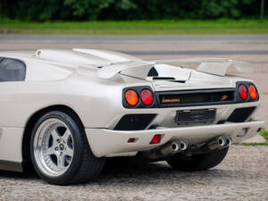 Afbeelding 21/28 van Lamborghini Diablo SV (1998)