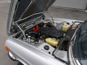 Bild 56/76 von BMW 3,3 L (1975)